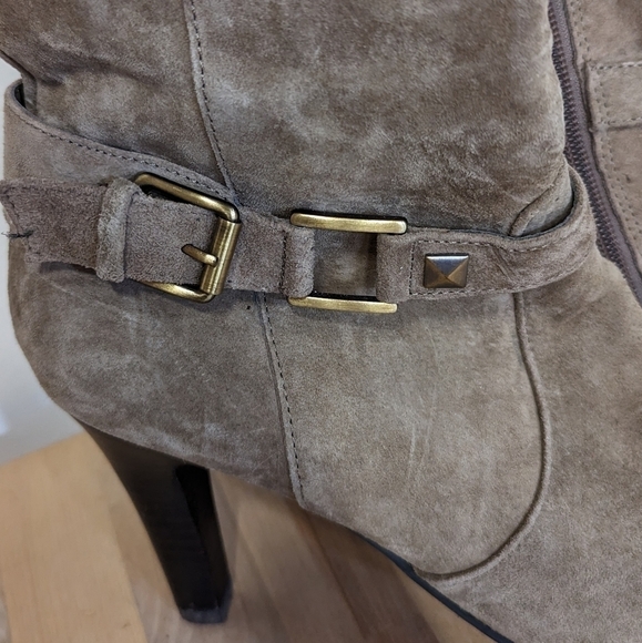 Blake Scott Beige Suede Slouch Boots with Heel 9.5 - Picture 11 of 11